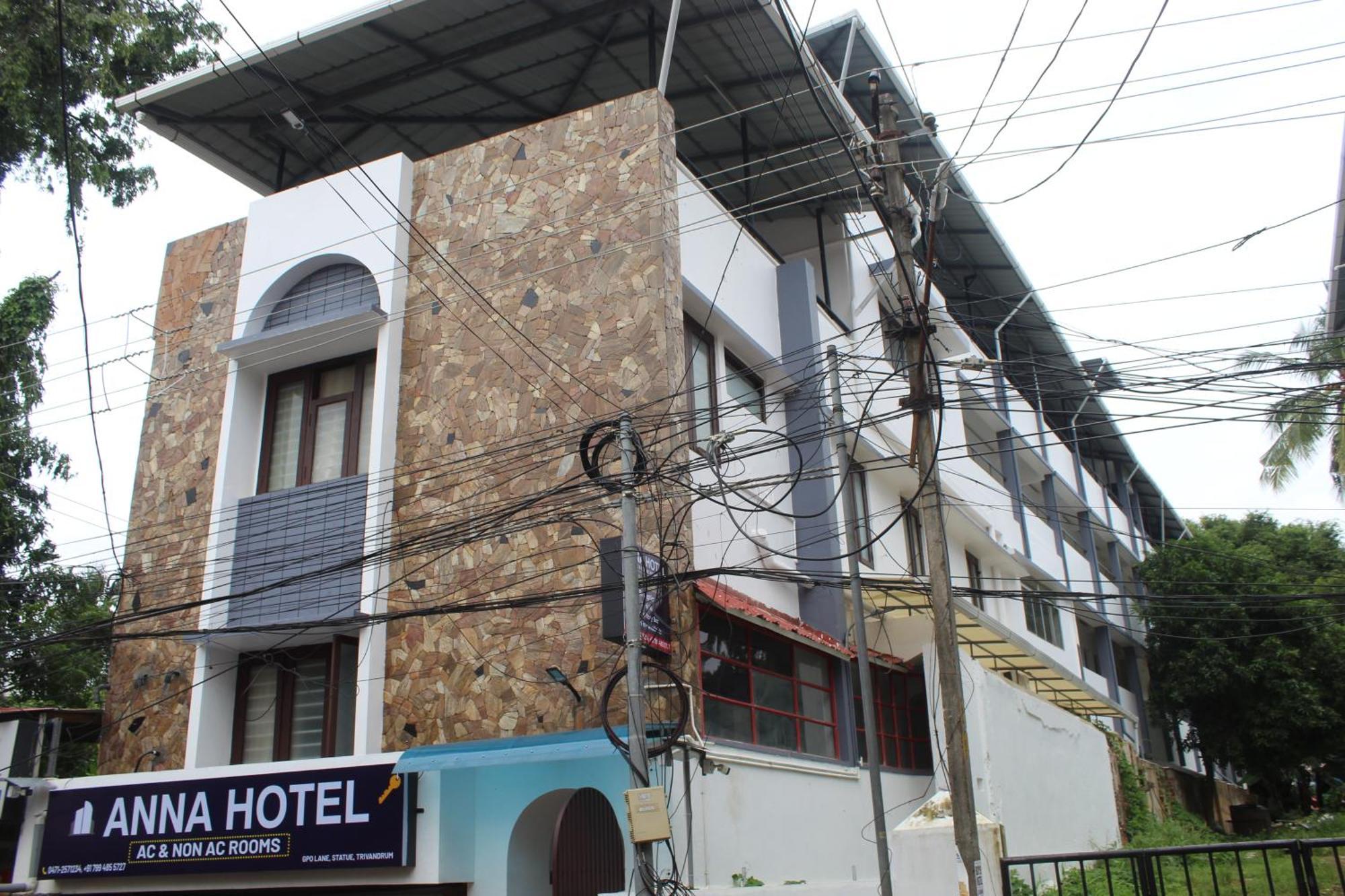 Anna Hotel Thiruvananthapuram Εξωτερικό φωτογραφία